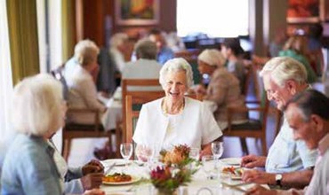 Seniors à domicile : pourquoi la dénutrition est un enjeu majeur de santé publique